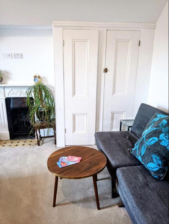 Apartament Stylish 2-Bed Flat, Quick Access To London Sights Zewnętrze zdjęcie